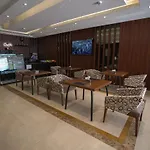 Lareen Suites